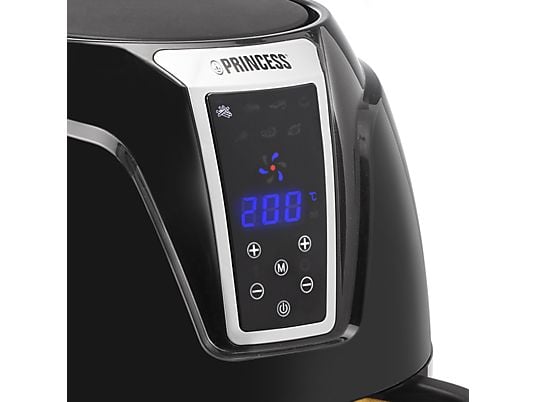 De Ninja Airfryer MAX PRO in actie op de Max Crisp-stand – het digitale display toont 230°C, en vers gebakken kippenvleugels komen er knapperig en goudbruin uit.